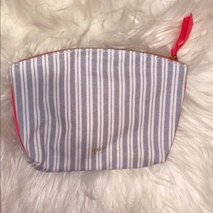 ipsy makeup bag